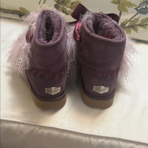 UGG Pink Furry Ankle Boots with Bow - Picture 3 of 4